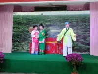 黃梅戲歌荷花韻原唱(男朋友說想上我,我該怎么回答)