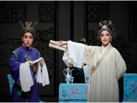 關于越劇清官譜劇情介紹的信息