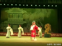 越劇諸葛亮吊孝(越劇諸葛亮吊孝申鳳梅伴奏)