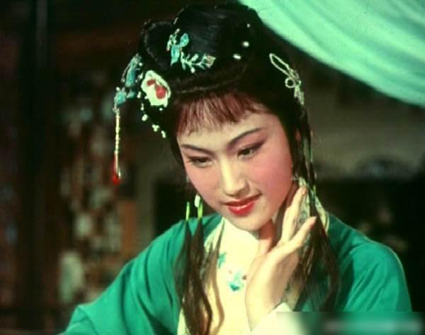 越劇花旦漂亮的外套裝_越劇花旦名角演員_越劇最漂亮的花旦