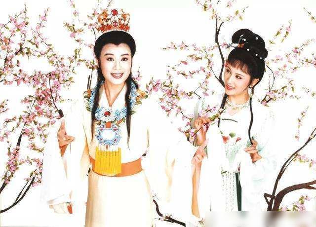 越劇花旦名角演員_越劇花旦漂亮的外套裝_越劇最漂亮的花旦
