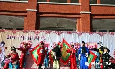 豫劇與曲劇_豫劇區(qū)別曲劇和戲曲劇_曲劇和豫劇的區(qū)別