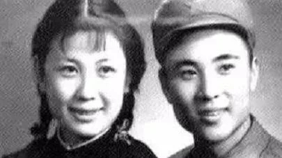 黃梅戲嚴鳳英經(jīng)典原唱_嚴鳳英黃梅戲_黃梅戲嚴鳳英個人資料