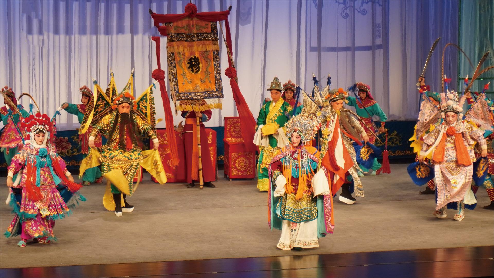 豫劇馬派經典劇目“一掛兩花”展演 首劇目《穆桂英掛帥》在洛陽上演