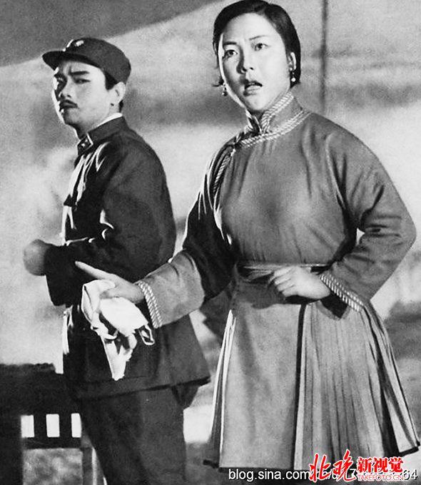 現代京劇沙家浜經典唱段_京劇唱段現代沙家浜歌詞_現代京劇沙家浜唱段