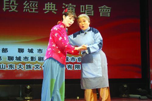 紅燈記 沙家浜 京劇名家名段唱響水城夜空