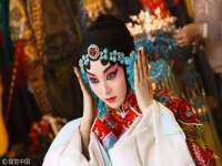 適合年輕人聽的京劇(適合年輕人聽的京劇有哪些)