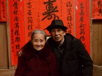 70歲老人喜歡聽的戲曲(70歲老人適合聽什么戲曲)