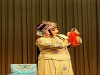 京劇勘玉釧全劇(京劇勘玉釧管波主演)