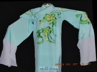 越劇服飾特點(旦角的服裝有哪些特點)
