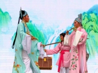 梁祝越劇十八相送唱段原唱(梁祝越劇十八相送唱段原唱范袁)