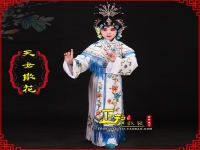虞姬這一角色在京劇中屬于花旦嗎(虞姬這一角色在京劇中屬于花旦還是青衣)