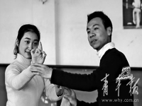 李翠蓮淮劇教女(李翠蓮淮劇教女唱詞)