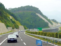 昆曲高速公路(昆曲高速公路什么時候修建的)