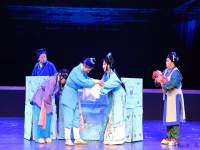 戲曲淚灑相思地全場(淚灑相思地曲劇淚灑相思地)