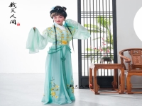 黃梅戲的主要特點(diǎn)(黃梅戲的主要特點(diǎn)50字)