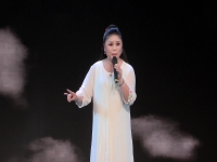 黃梅戲月兒彎彎照九州伴奏(黃梅戲月兒彎彎照九州吳瓊演唱)