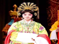 京劇西施水殿風李勝素唱(京劇西施西施女生長在唱段李勝素)