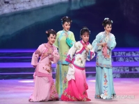 黃梅戲趙章偉袁媛什么關(guān)系(黃梅戲袁媛趙章偉天仙配全場(chǎng))